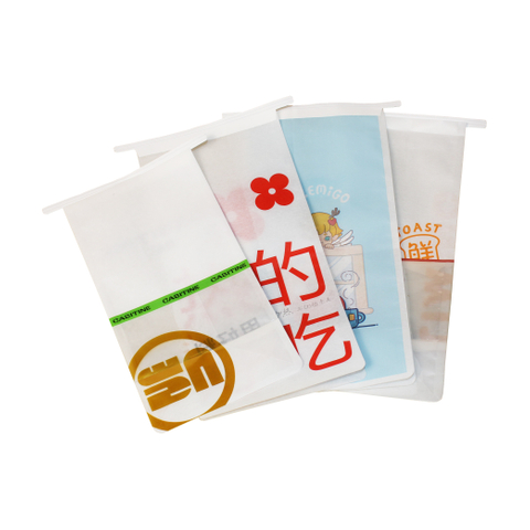 Transparent waterproof window design for toast packaging bag, food grade material, free design